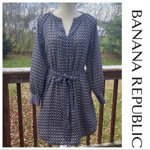 NWT Banana Republic belted shirt dress, Navy print
